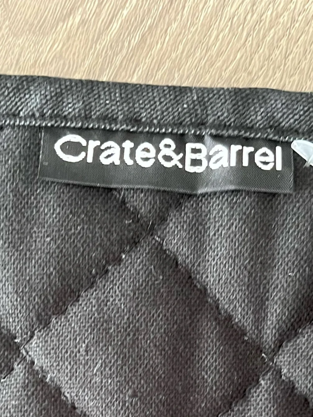 NWOT Anthropologie & Crate & Barrel Bundle Set of 2 Black Oven Mitts & Apron